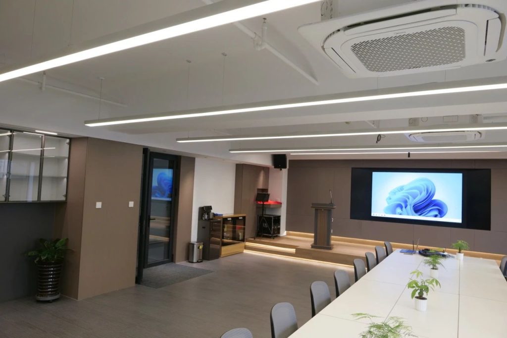 米博(中国)体育石晶地板-富泉商贸公司会议室改造后案例图片角度2